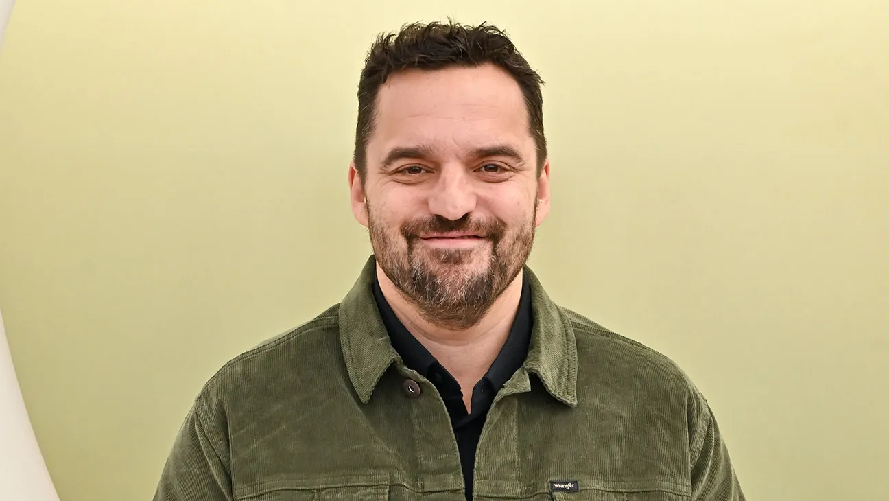 Jake Johnson to Play Private Eye in NBC Comedy Pilot