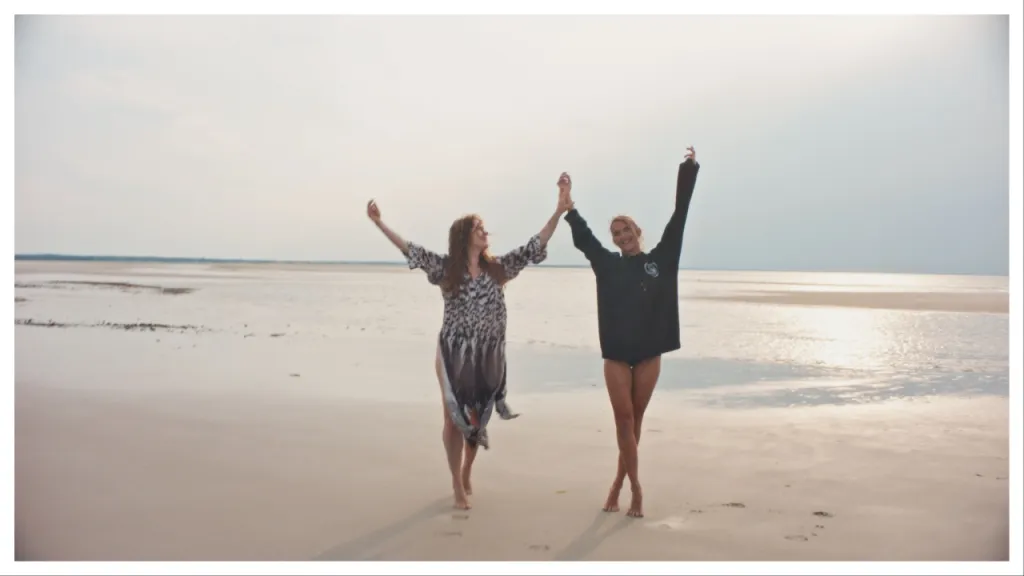 Amy Adams Tries but this Melodrama disappoints