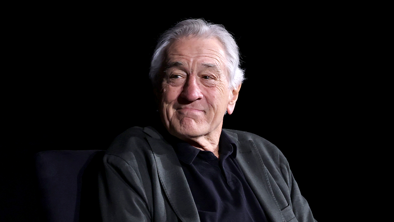 Robert De Niro Tears Up Over Trump’s Division: ‘Enemy of the Country’