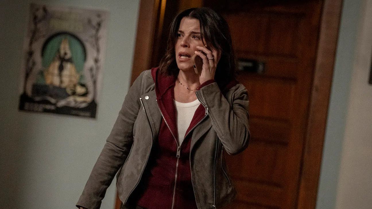 Neve Campbell Returns, to No Avail