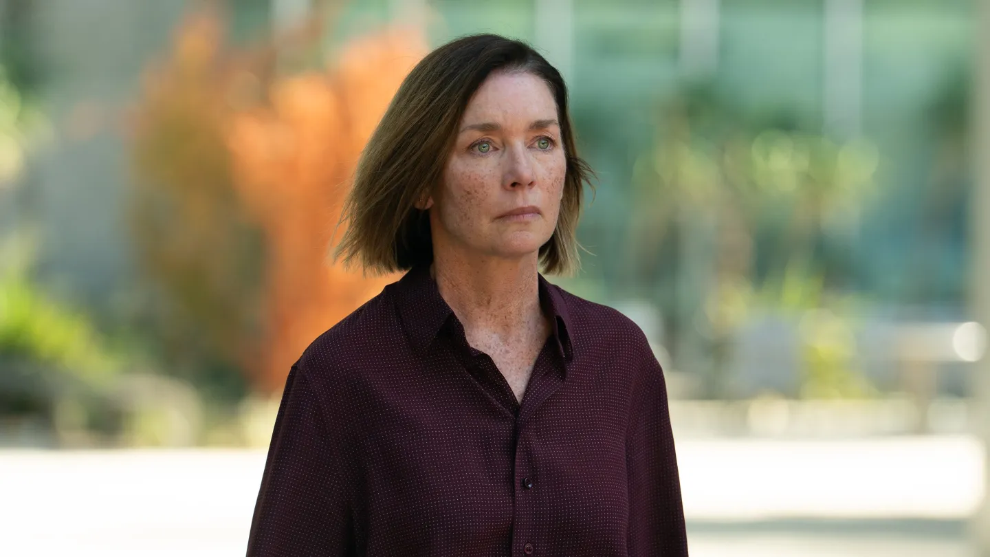 ‘Paradise’ Finale Sinatra Death: Julianne Nicholson Interview