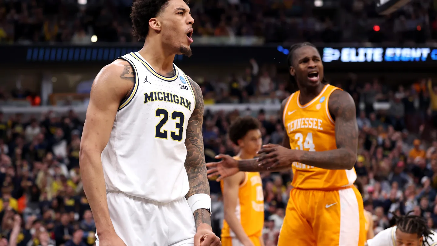 Chainsmokers Will Play First “Bridge Show” Between Final Four Games