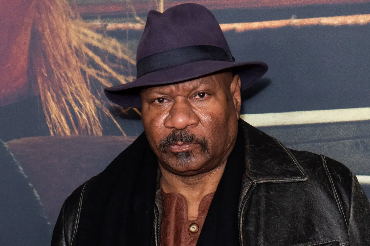 Ving Rhames collapses in L.A. restaurant