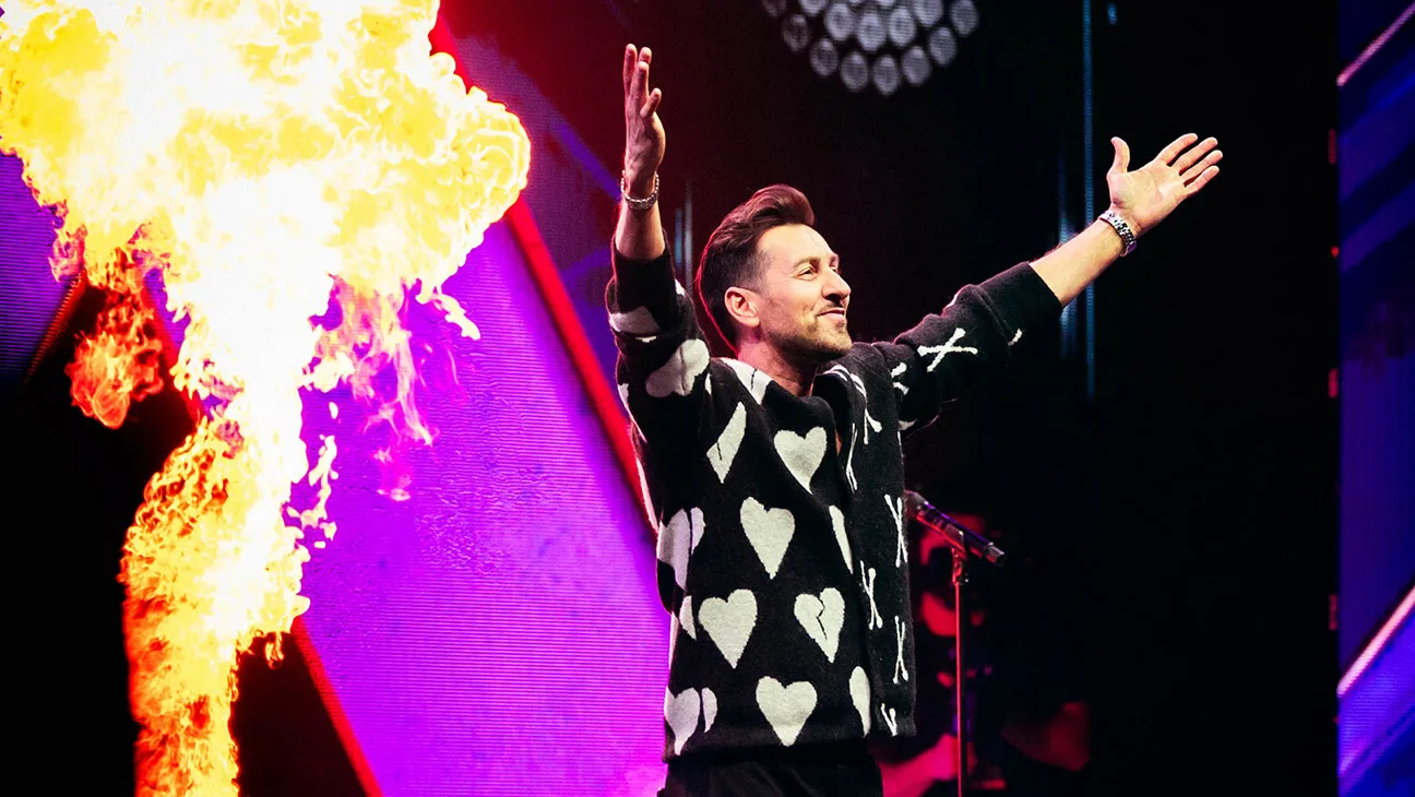 Iranian-American Comedian Max Amini Finds ‘Inner Peace’