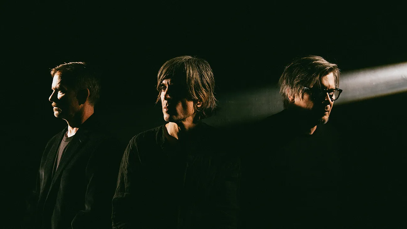 ’90s Alt-Rockers Dissect Their 7th Record