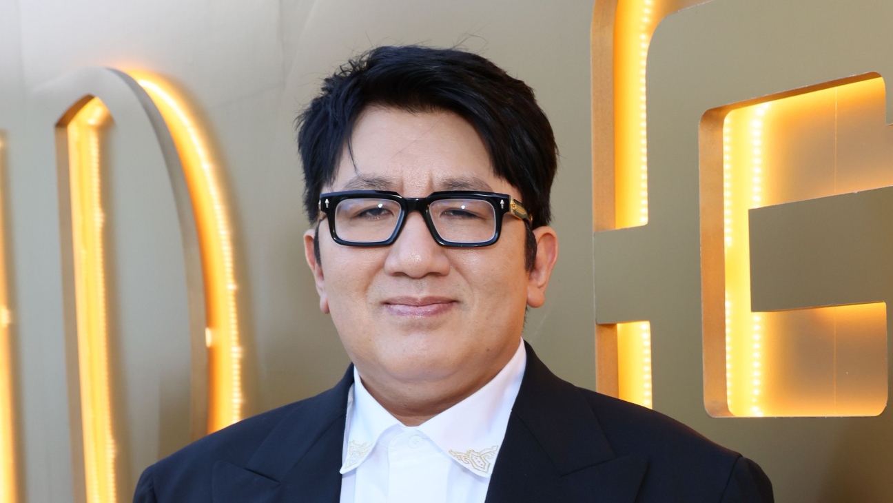 South Korean Police Seek Arrest of BTS Agency Founder Bang Si-hyuk