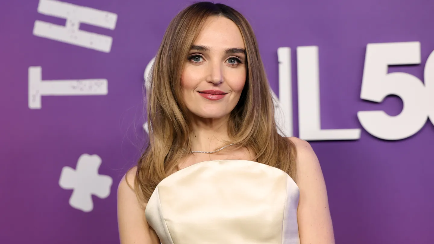 Vanity Fair Edits Chloe Fineman Clip About Pantsing 6-Year-Old Boy