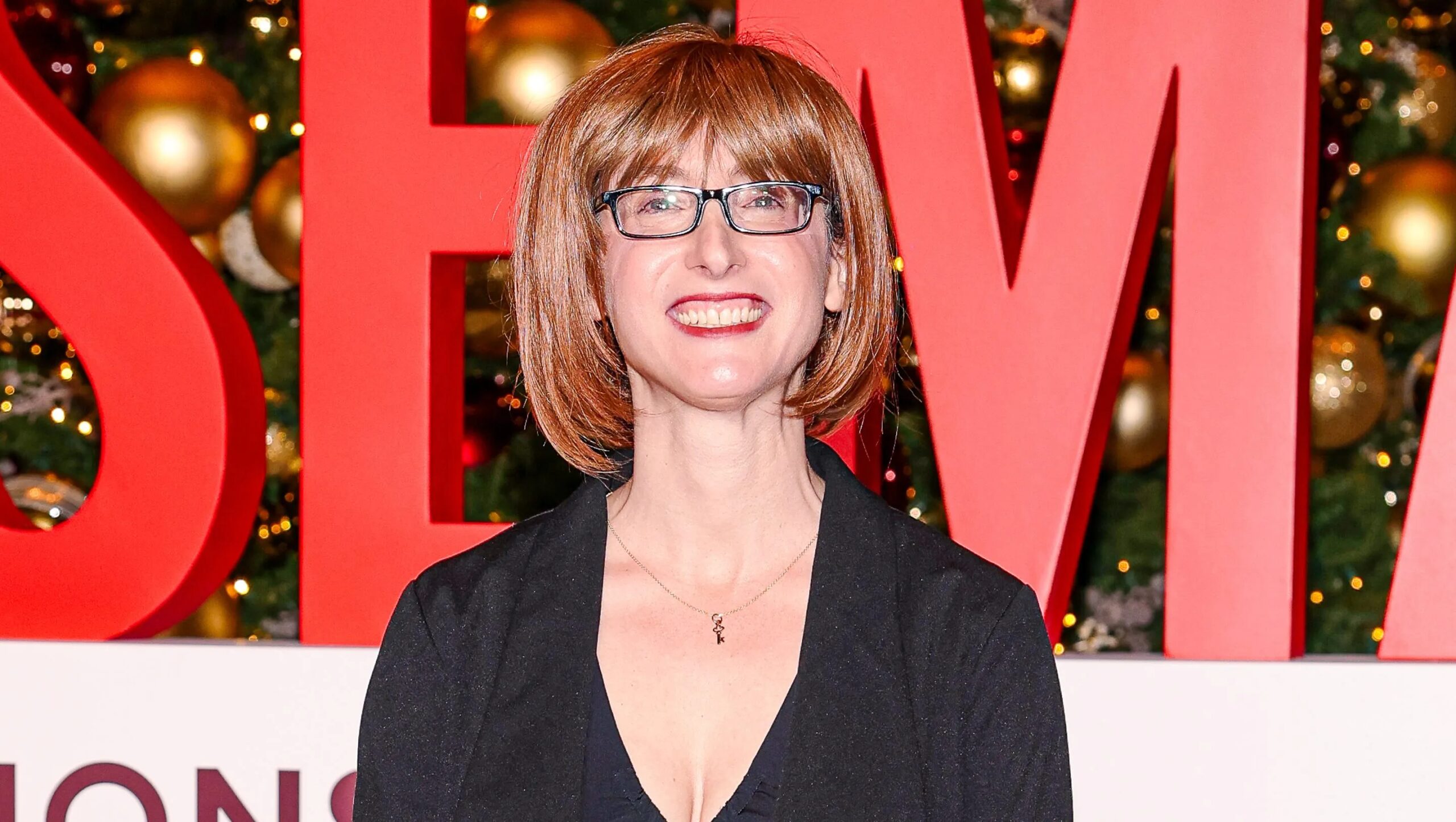 Meet ‘Housemaid’ Author Sara Cohen – Hollywood Life