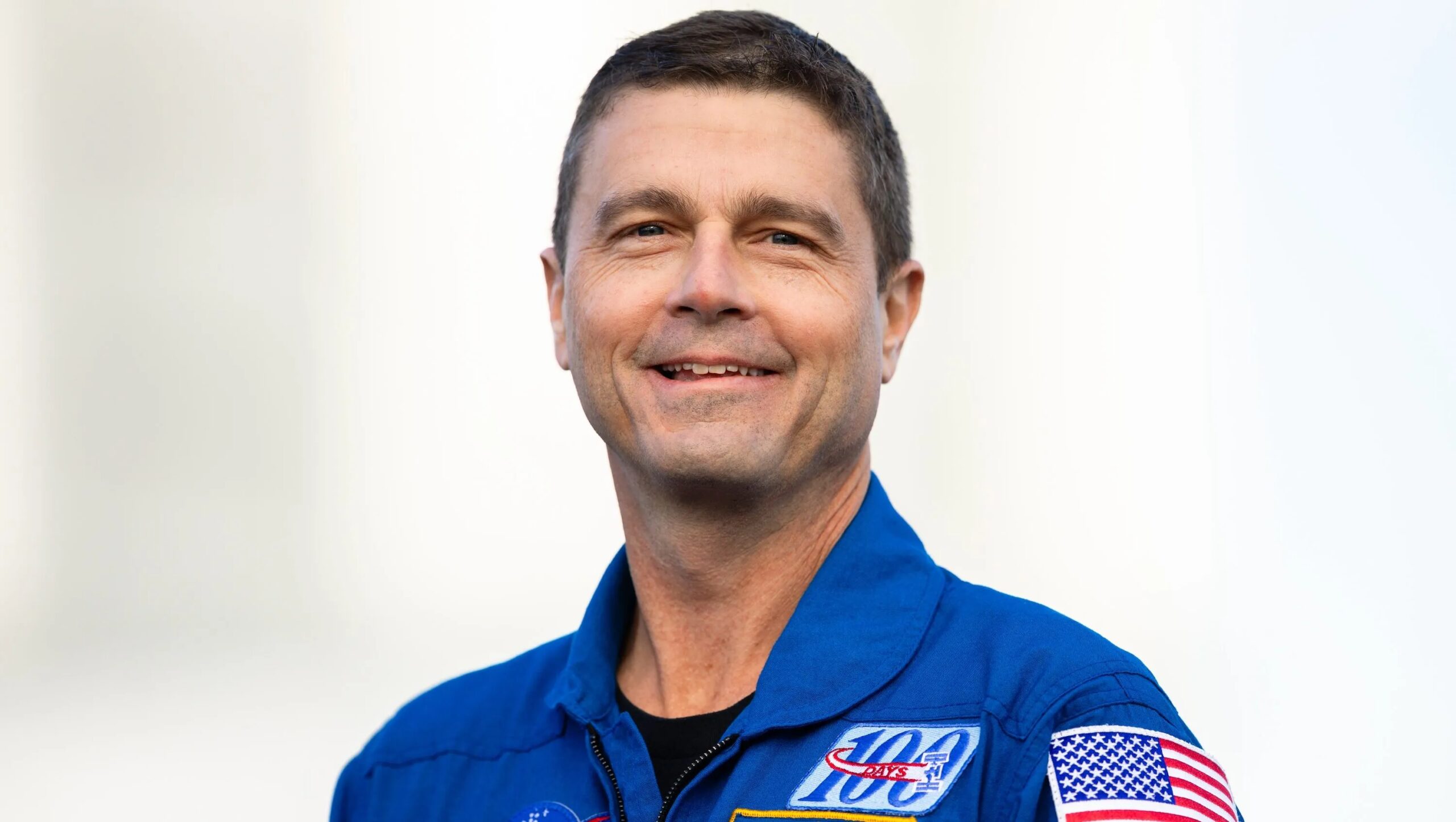 Meet the Artemis 2 Astronaut’s Daughters – Hollywood Life