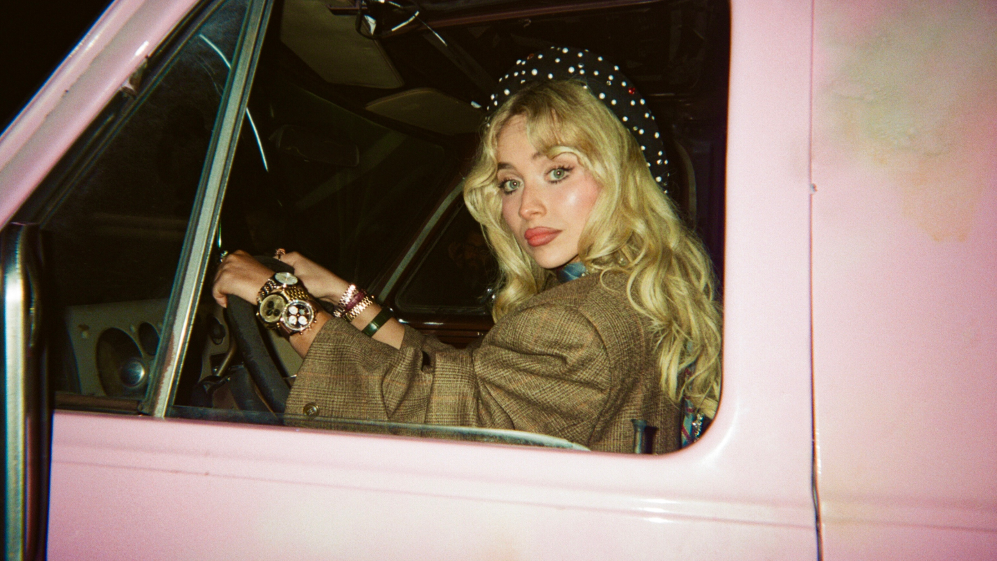 Sabrina Carpenter Drops “House Tour” Music Video