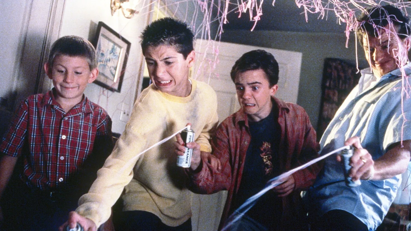 Malcolm Actor Asks Paparazzi to Leave Erik Per Sullivan Alone