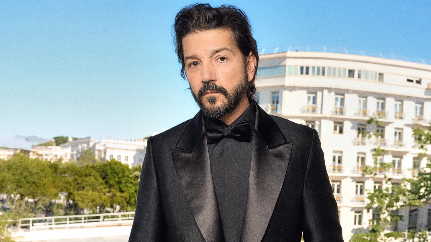 How Diego Luna Dresses Like a Director in Cannes