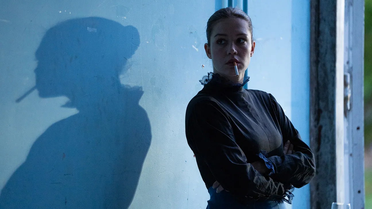 Adèle Exarchopoulos Headlines a Drinking Drama