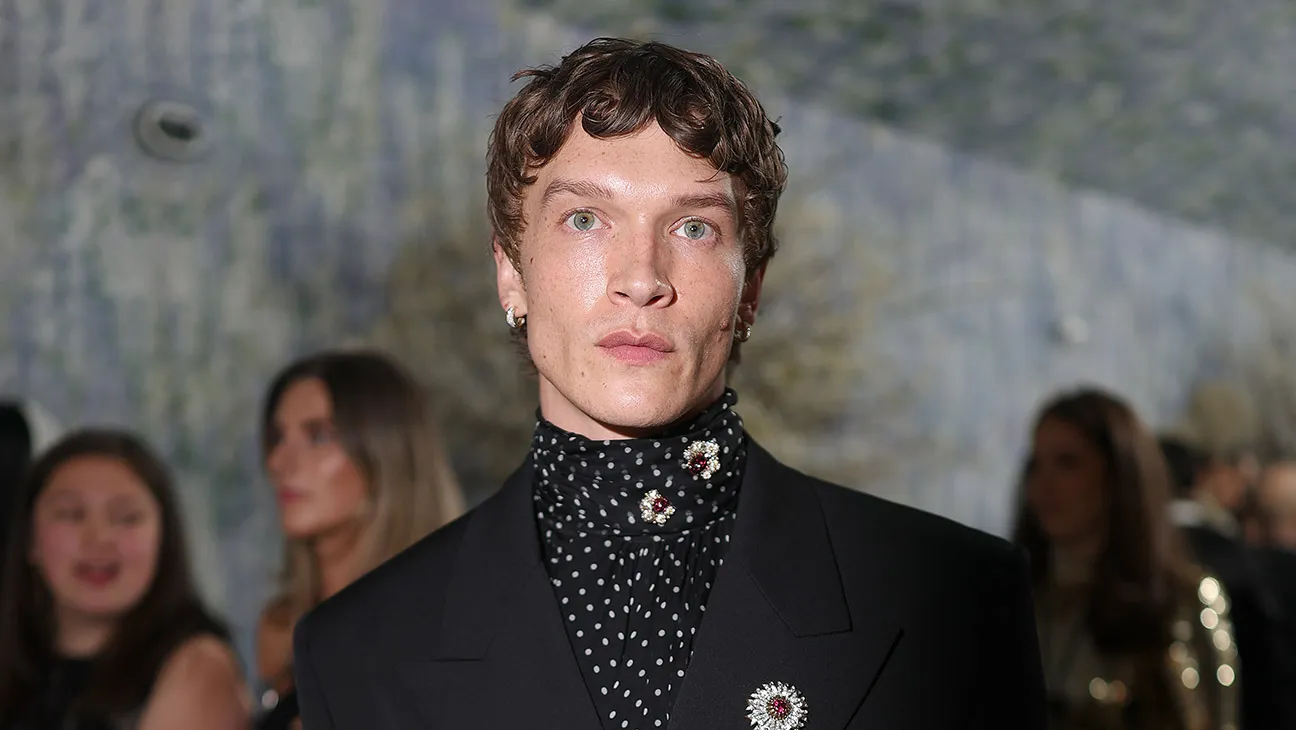 Connor Storrie Rocks Chic All-Black Suit