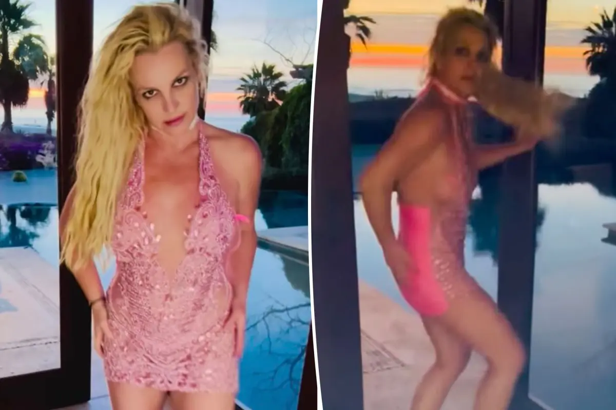 Britney spears slaps butt, dances in hot pink mini dress